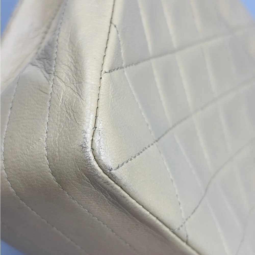 Chanel single flap lambskin beige square chain bag - Picture 8 of 12